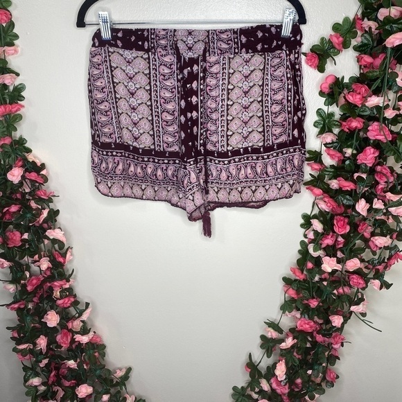 Angie Purple Boho Eccentric Flowy Shorts Womens Small Pink Paisley Pattern - Picture 1 of 8